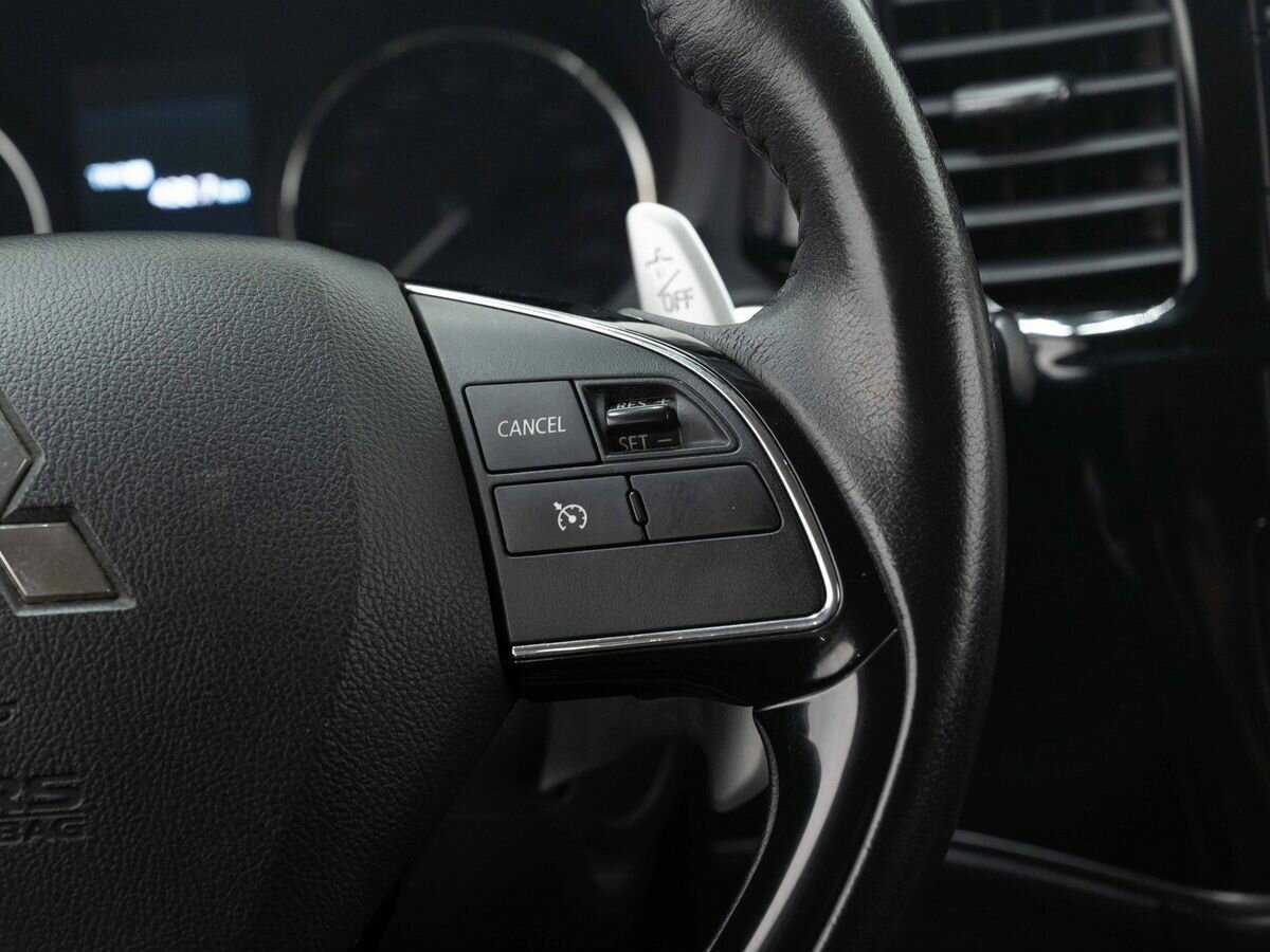 Купить Mitsubishi Outlander с пробегом. Фото: #17