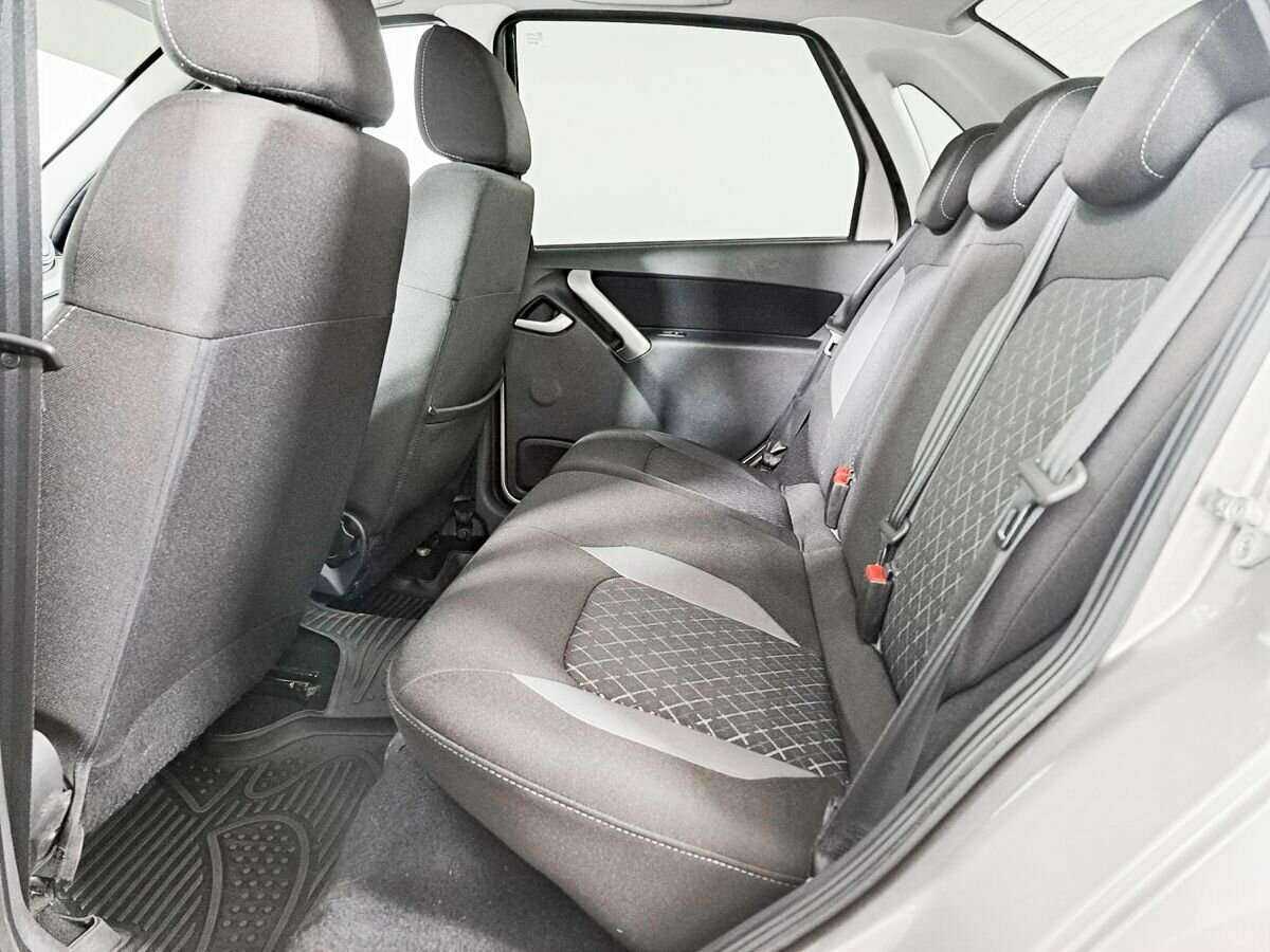 Купить Lada (ВАЗ) Granta с пробегом. Фото: #9