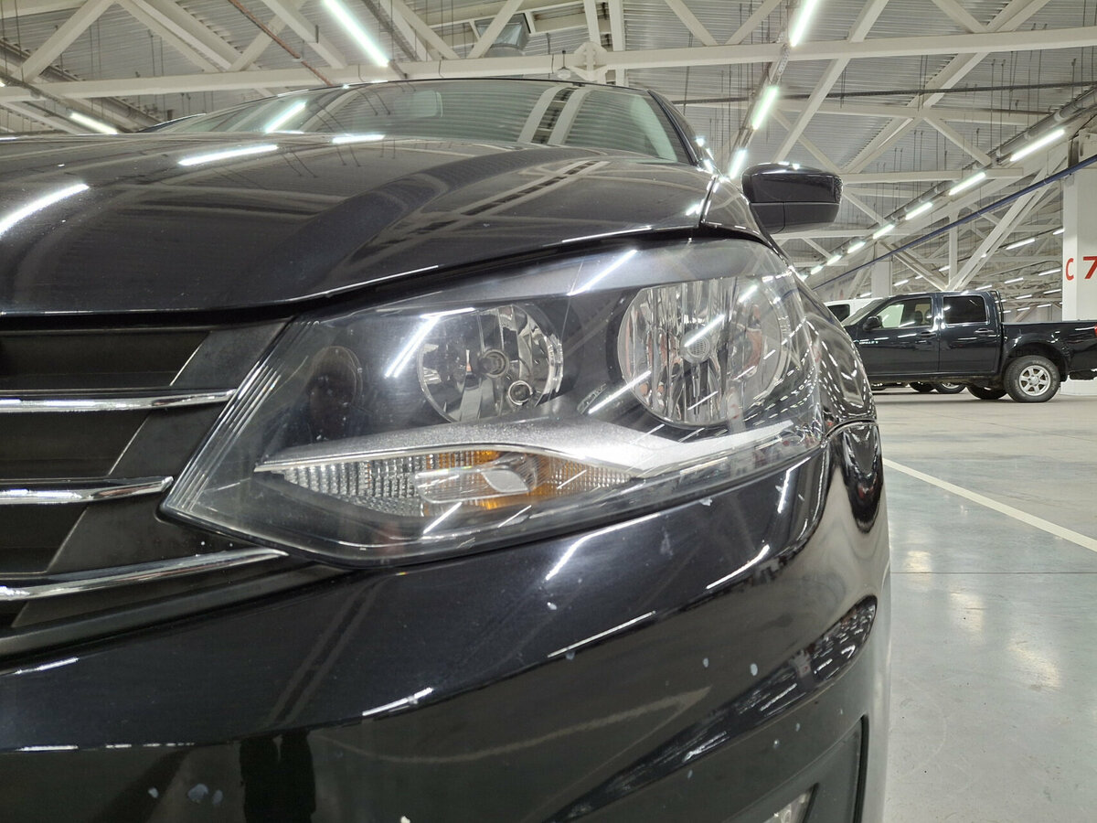 Купить Volkswagen Polo с пробегом. Фото: #16