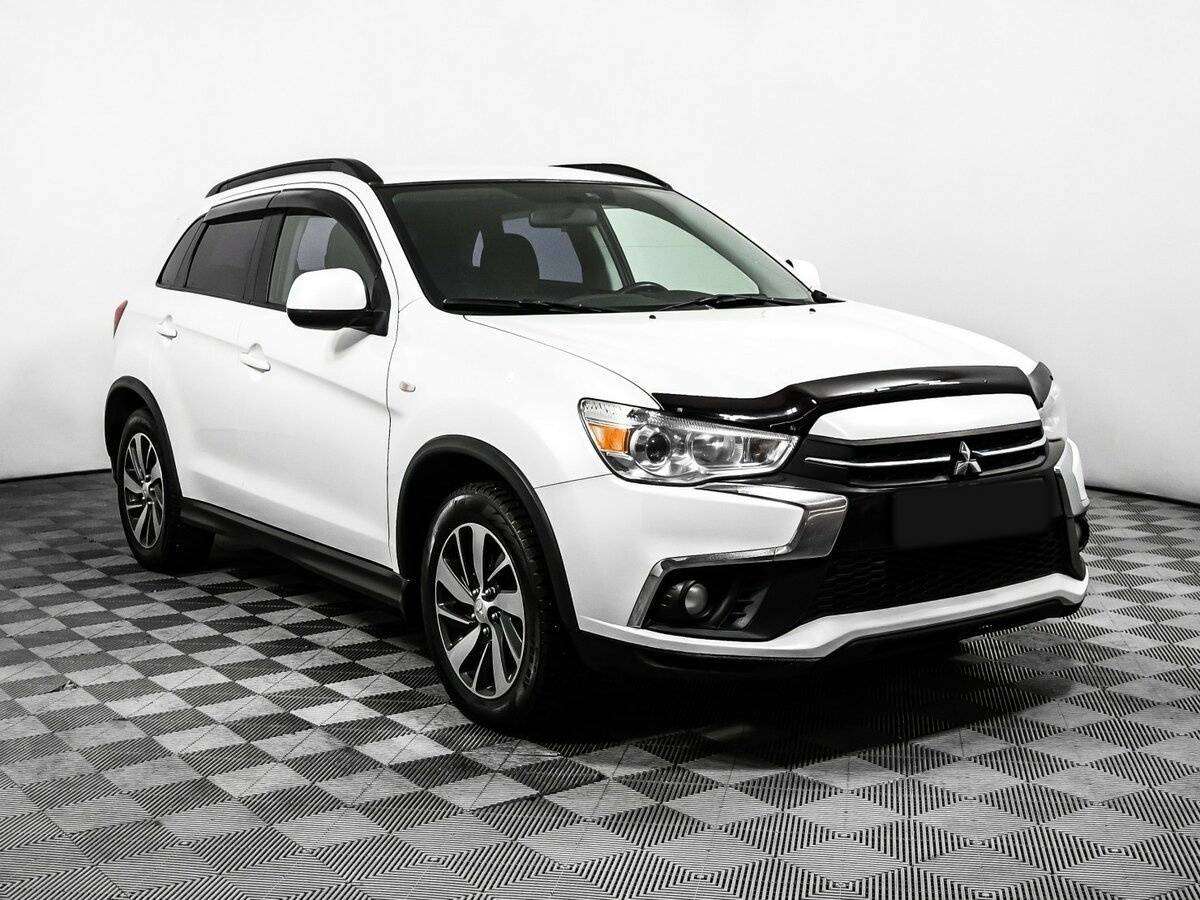 Купить Mitsubishi ASX с пробегом. Фото: #2