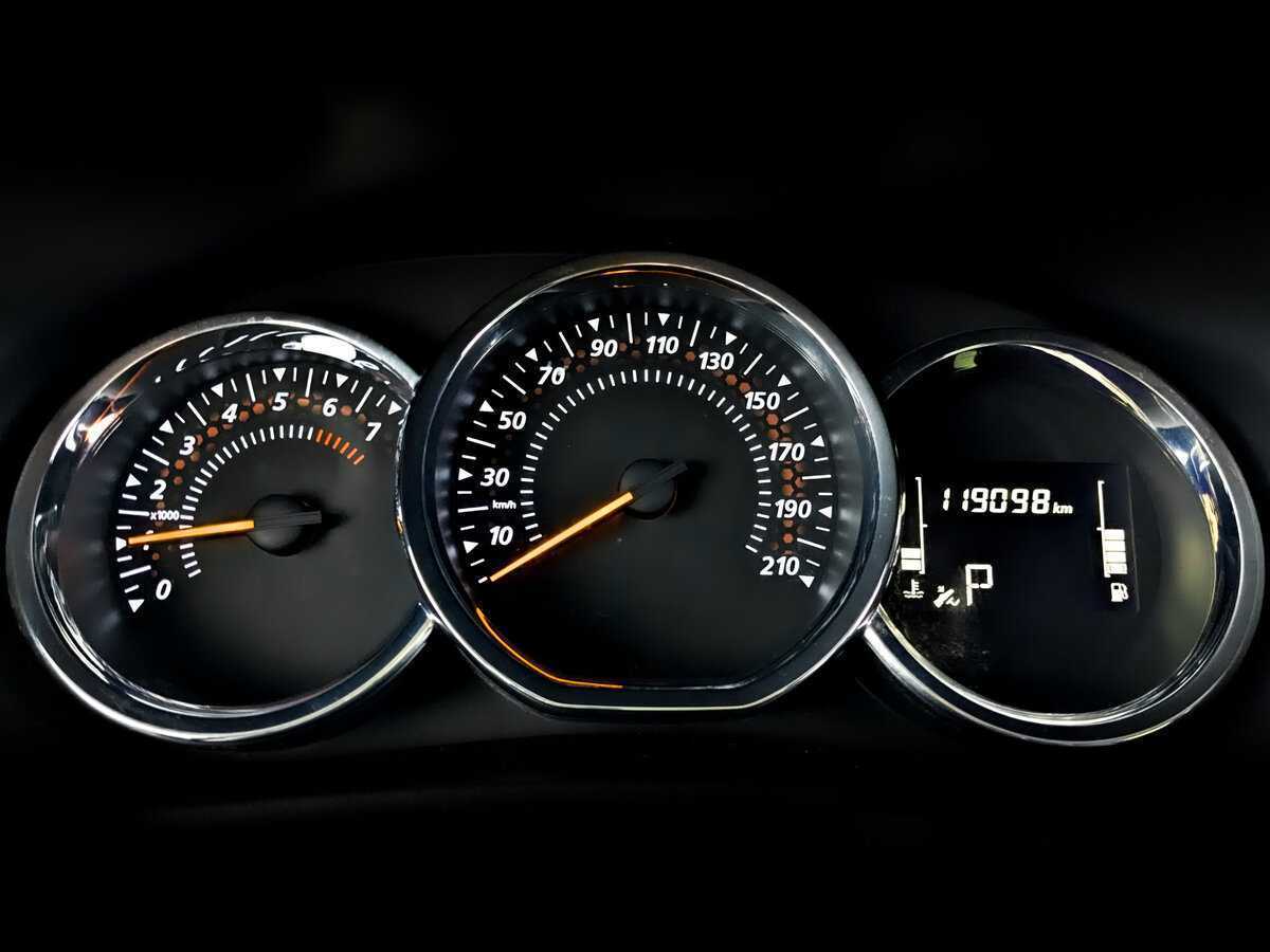 Купить Renault Sandero с пробегом. Фото: #12