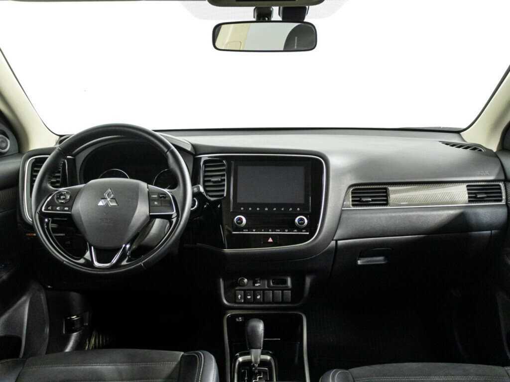Купить Mitsubishi Outlander с пробегом. Фото: #12