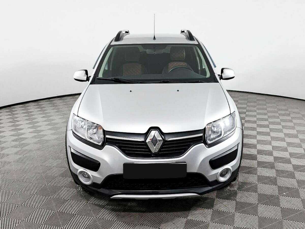 Купить Renault Sandero с пробегом. Фото: #1