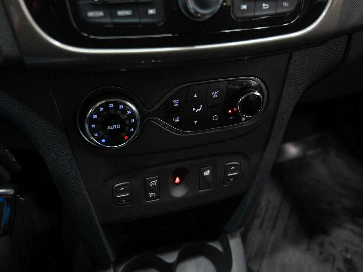 Купить Renault Sandero с пробегом. Фото: #20