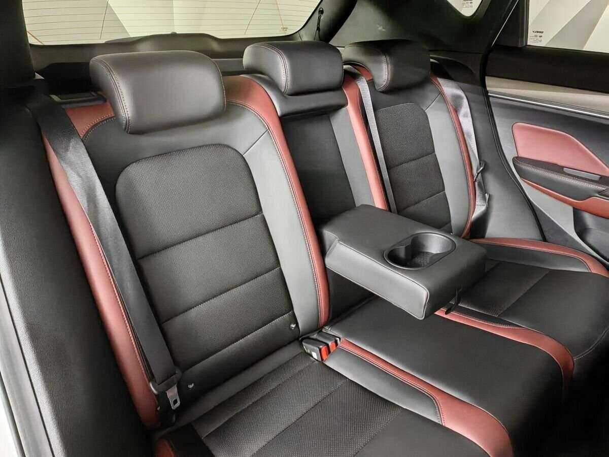 Купить Geely Coolray с пробегом. Фото: #12