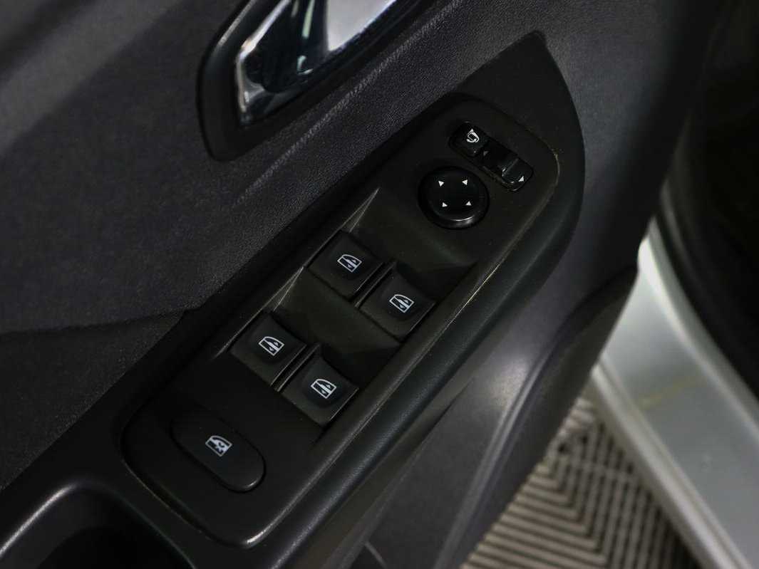 Купить Renault Kaptur с пробегом. Фото: #16