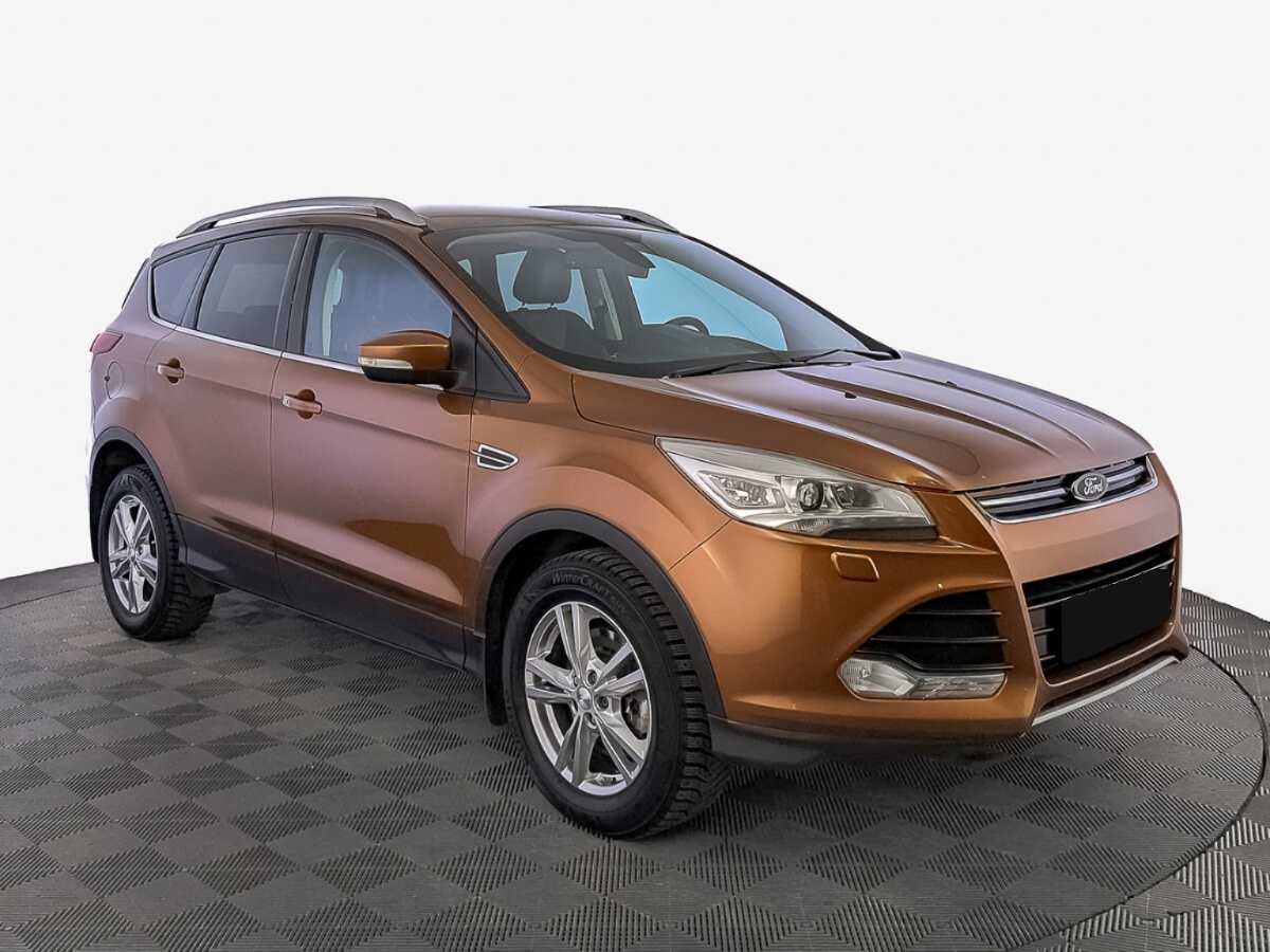Купить Ford Kuga с пробегом. Фото: #2