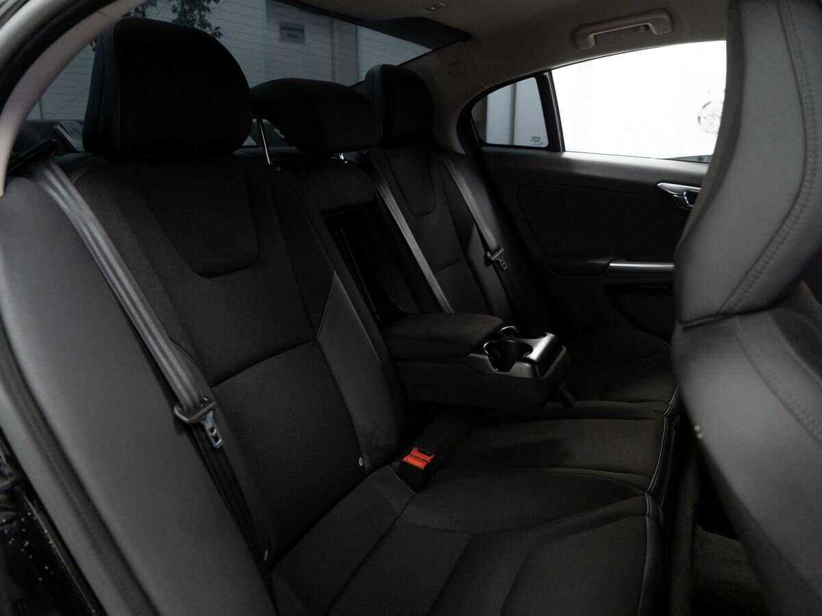 Купить Volvo S60 с пробегом. Фото: #7