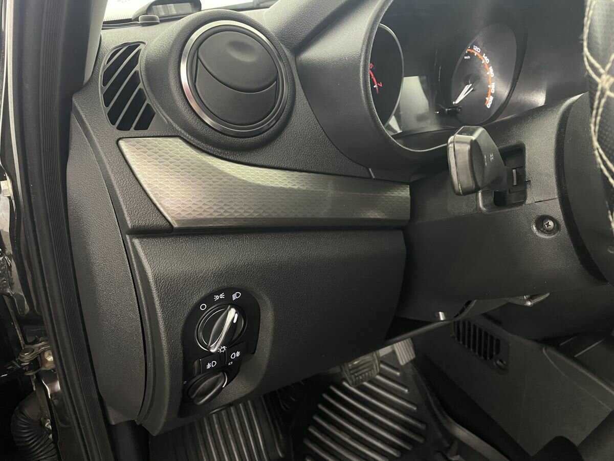 Купить Lada (ВАЗ) Granta с пробегом. Фото: #8