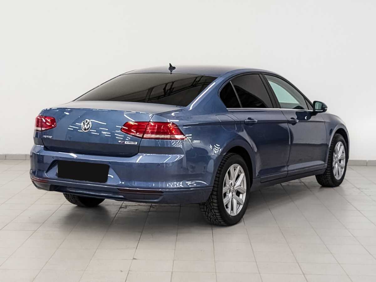 Купить Volkswagen Passat с пробегом. Фото: #4