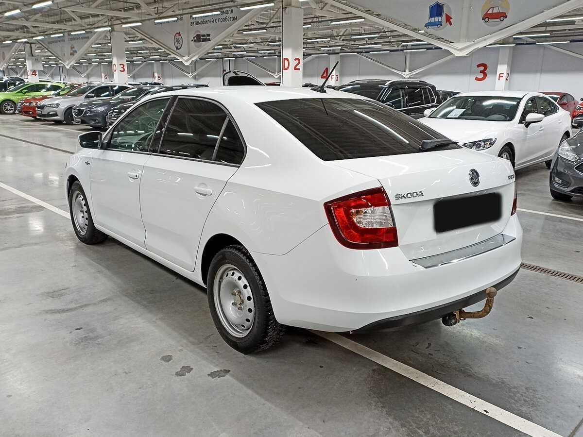 Купить Skoda Rapid с пробегом. Фото: #6