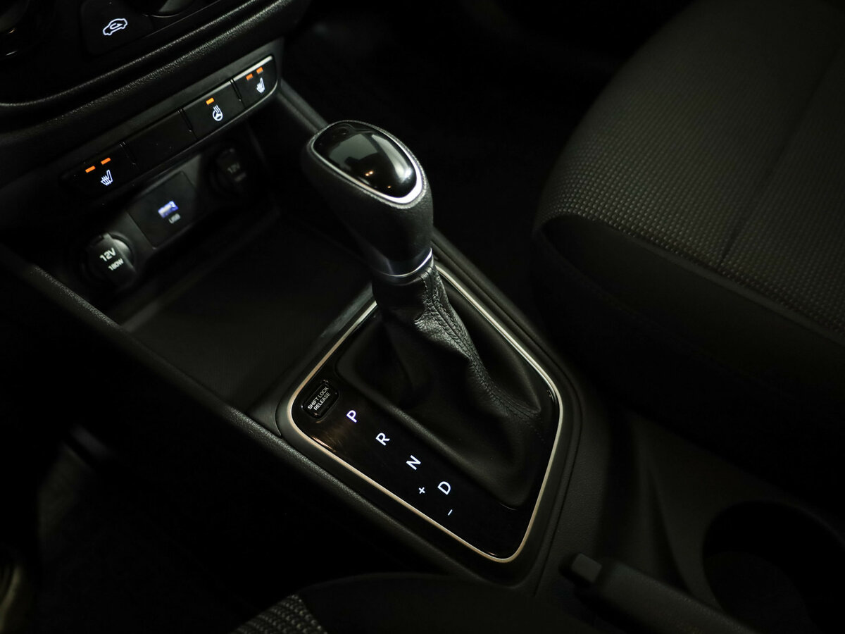 Купить Hyundai Solaris с пробегом. Фото: #8