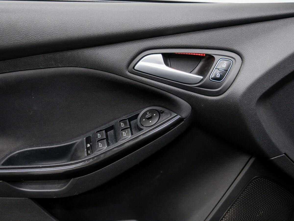 Купить Ford Focus с пробегом. Фото: #16