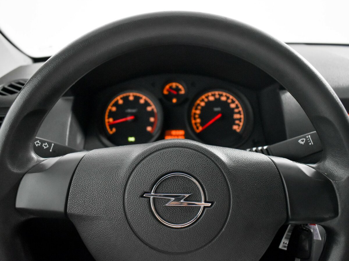 Купить Opel Astra с пробегом. Фото: #12