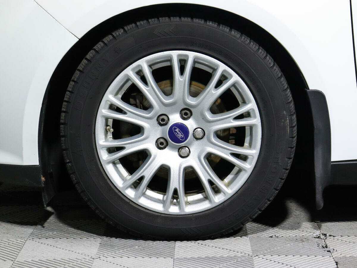 Купить Ford Focus с пробегом. Фото: #12