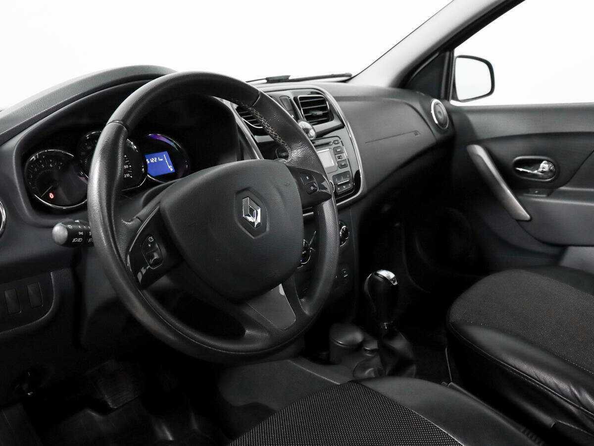 Купить Renault Sandero с пробегом. Фото: #8