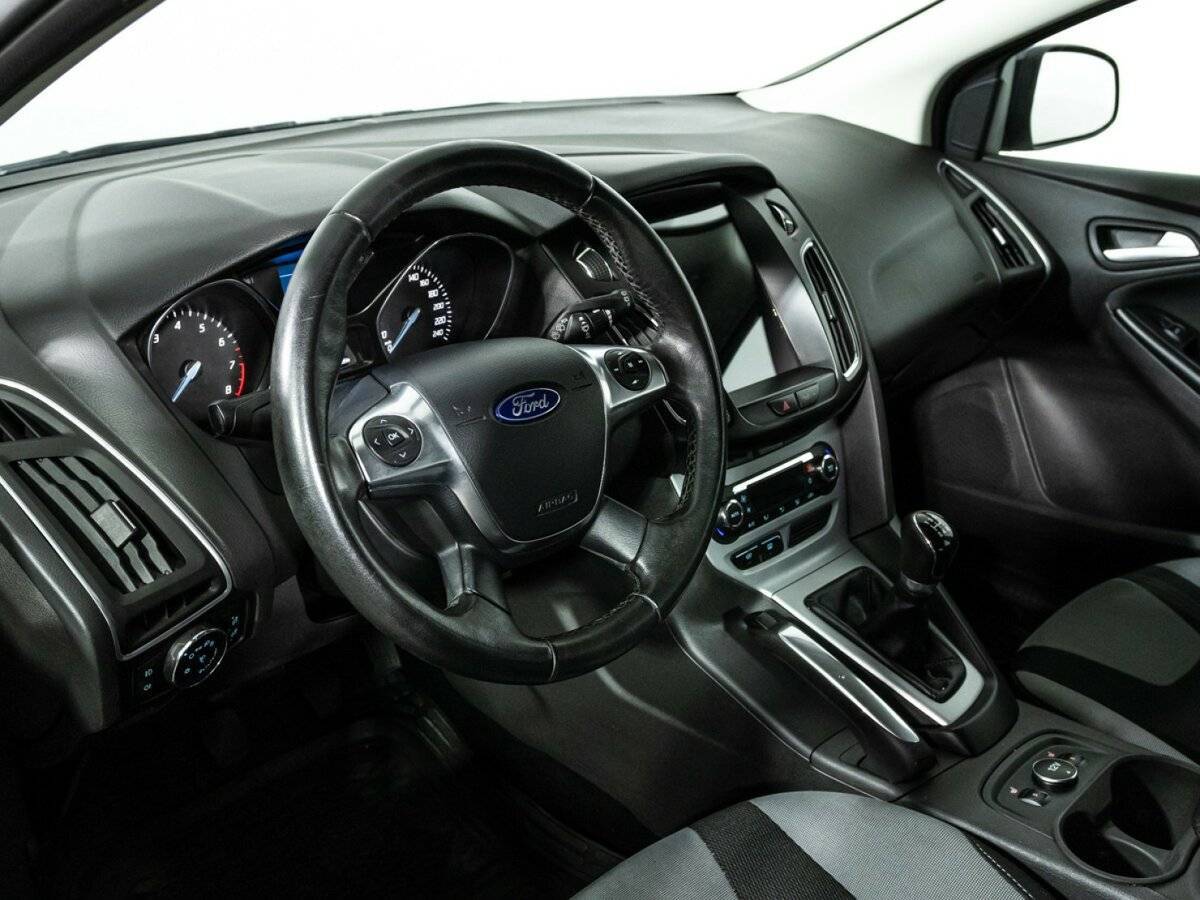 Купить Ford Focus с пробегом. Фото: #10
