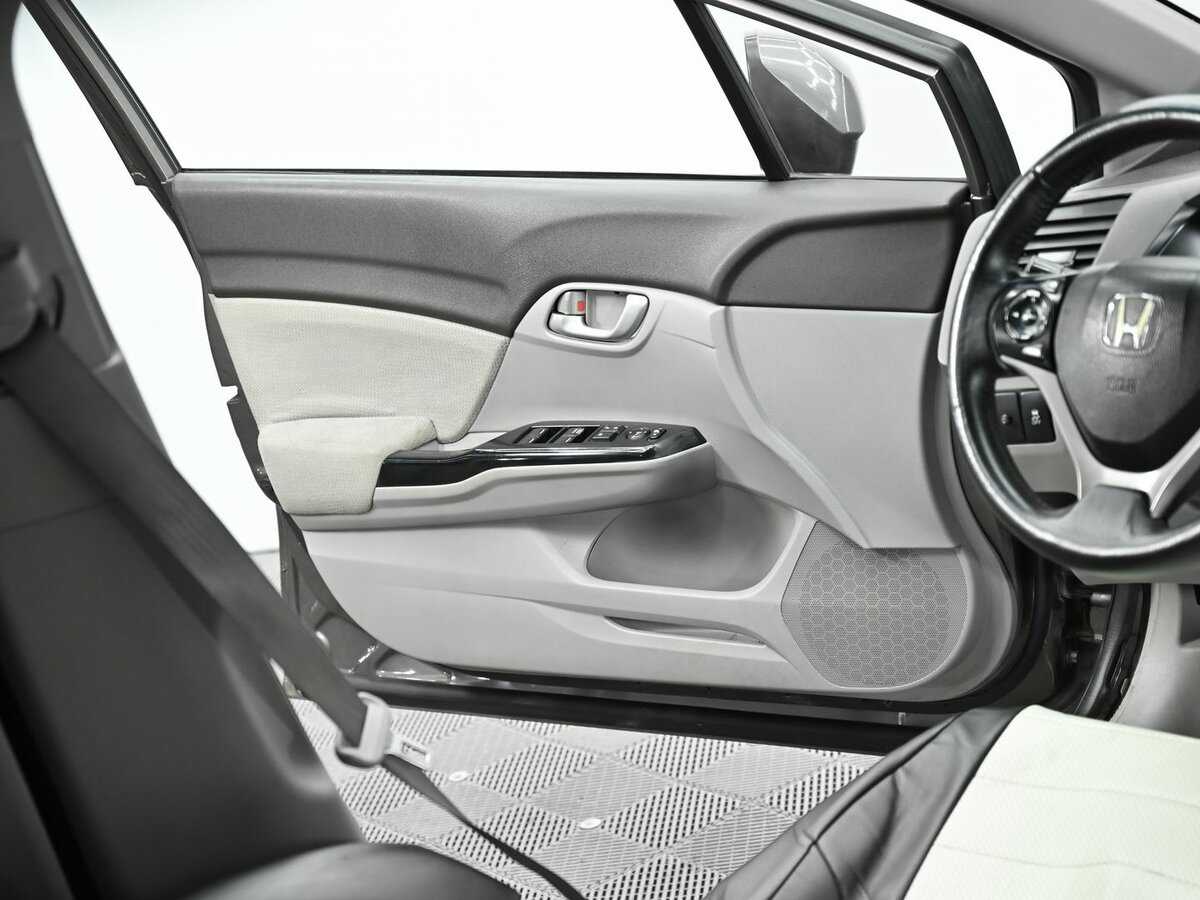 Купить Honda Civic с пробегом. Фото: #6