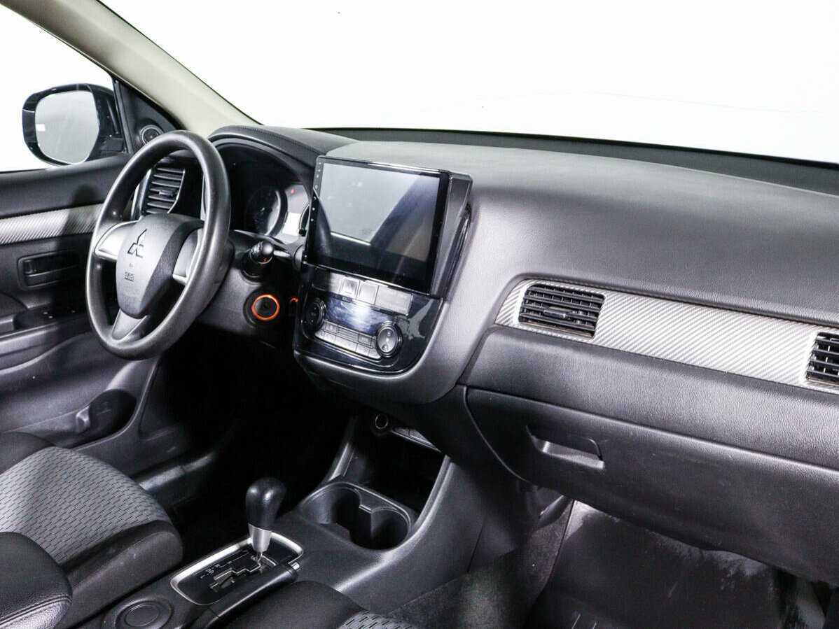 Купить Mitsubishi Outlander с пробегом. Фото: #6