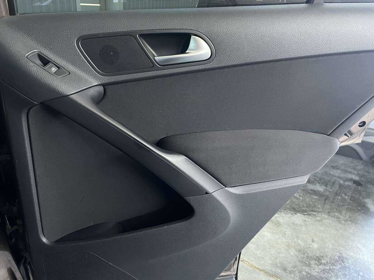 Купить Volkswagen Tiguan с пробегом. Фото: #20
