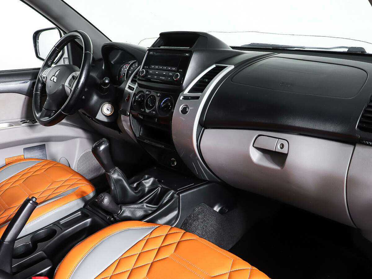 Купить Mitsubishi Pajero Sport с пробегом. Фото: #10