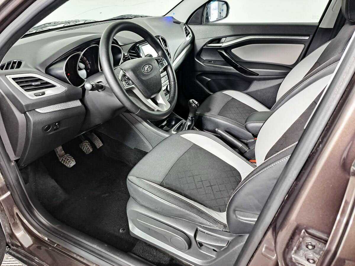 Купить Lada (ВАЗ) Vesta с пробегом. Фото: #13