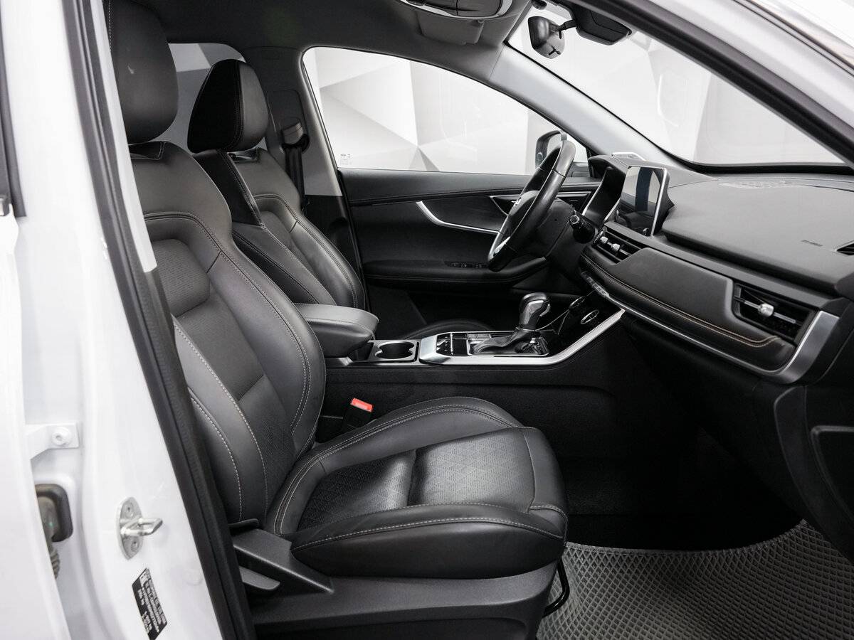 Купить Chery Tiggo 8 с пробегом. Фото: #11