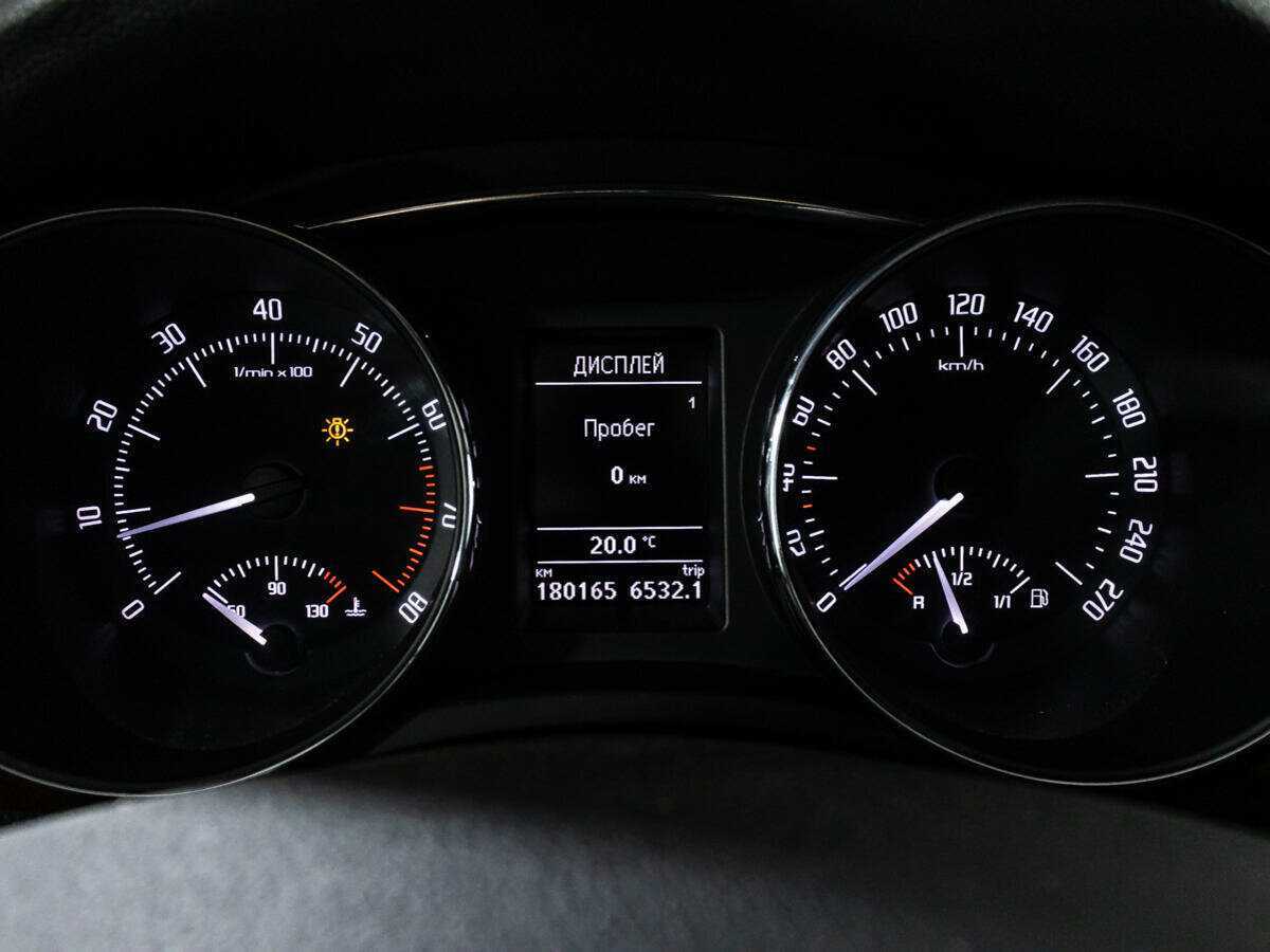 Купить Skoda Superb с пробегом. Фото: #11