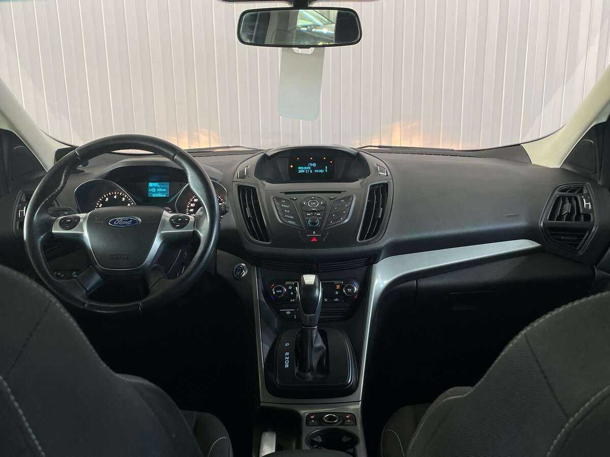 Купить Ford Kuga с пробегом. Фото: #8