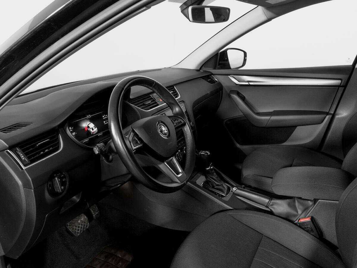 Купить Skoda Octavia с пробегом. Фото: #14