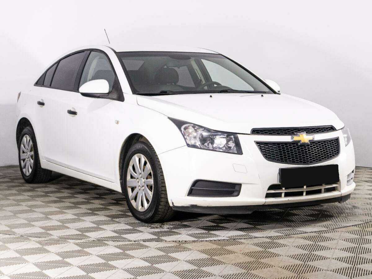 Купить Chevrolet Cruze с пробегом. Фото: #2