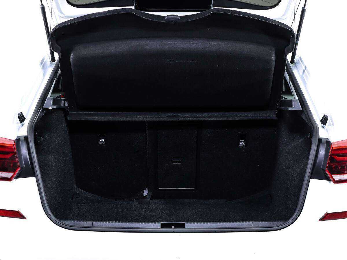 Купить Volkswagen Polo с пробегом. Фото: #14