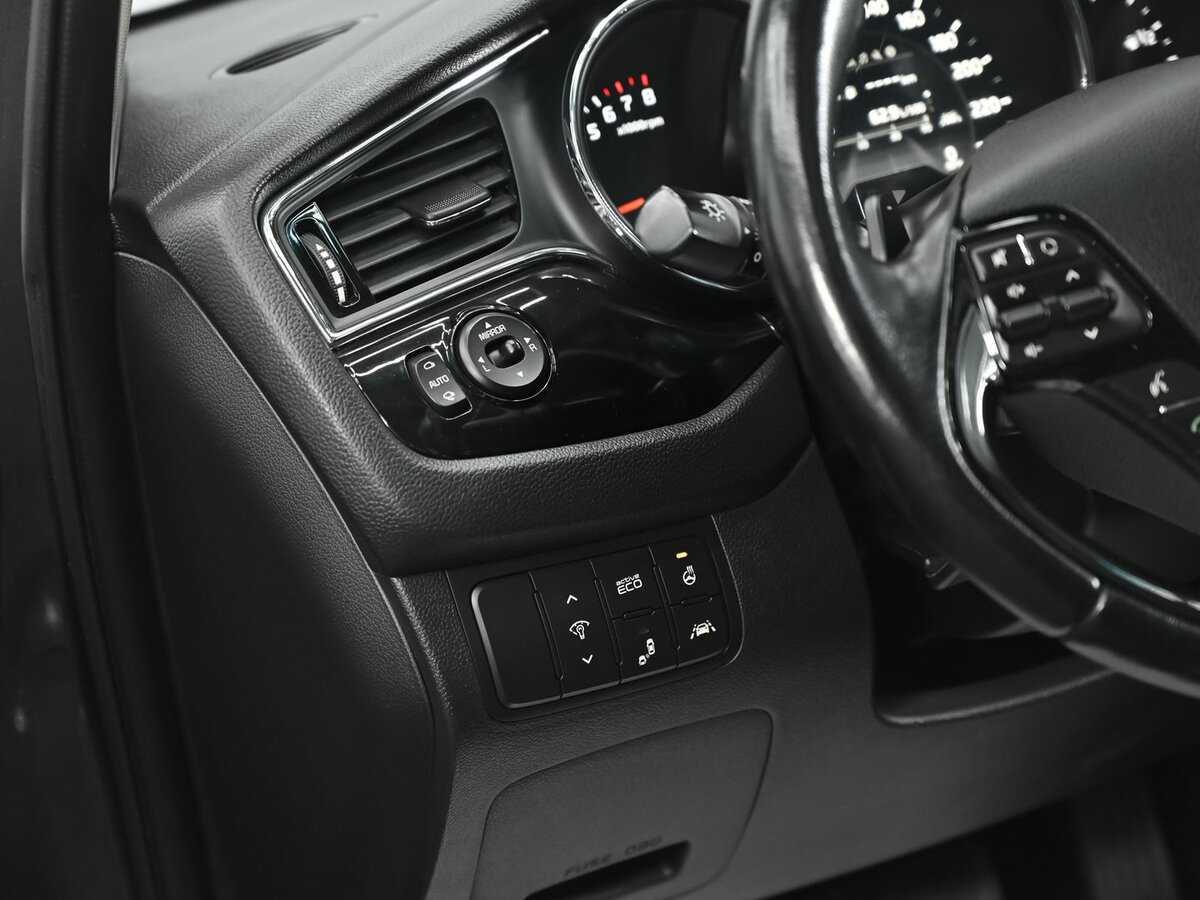 Купить Kia Ceed с пробегом. Фото: #9