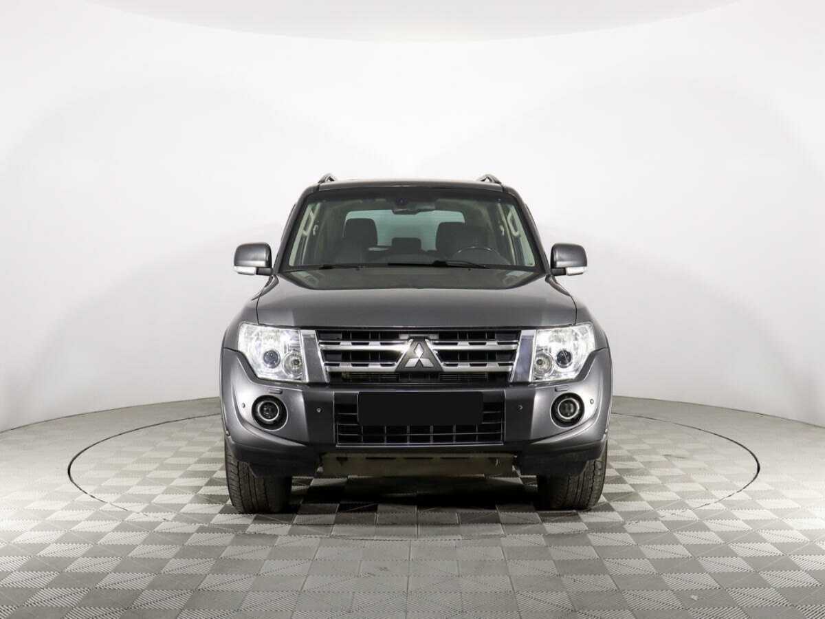 Купить Mitsubishi Pajero с пробегом. Фото: #1