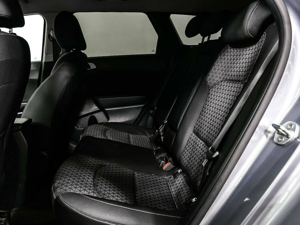 Купить Kia Ceed с пробегом. Фото: #11