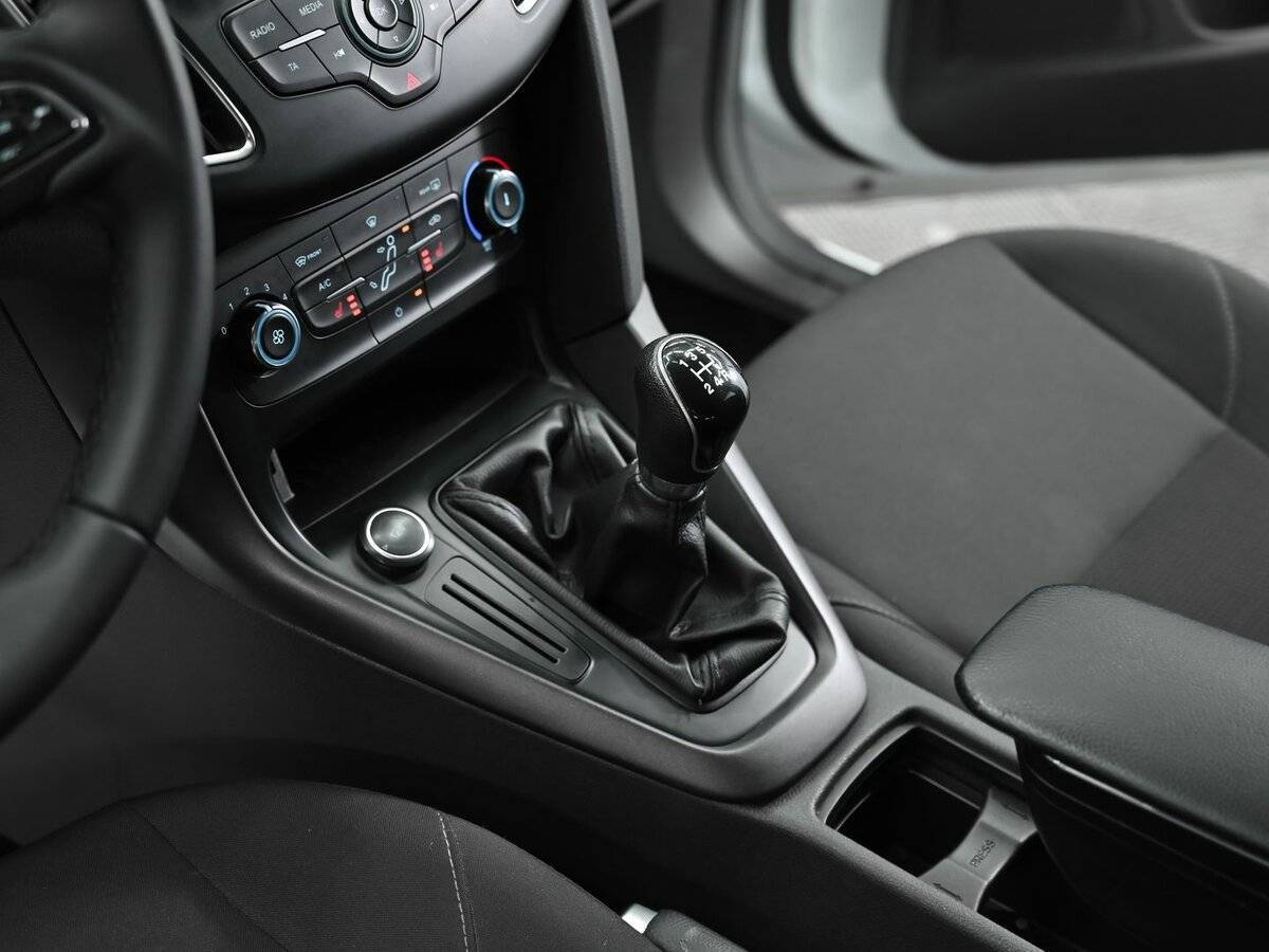 Купить Ford Focus с пробегом. Фото: #9