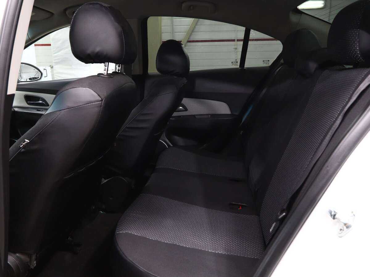 Купить Chevrolet Cruze с пробегом. Фото: #9