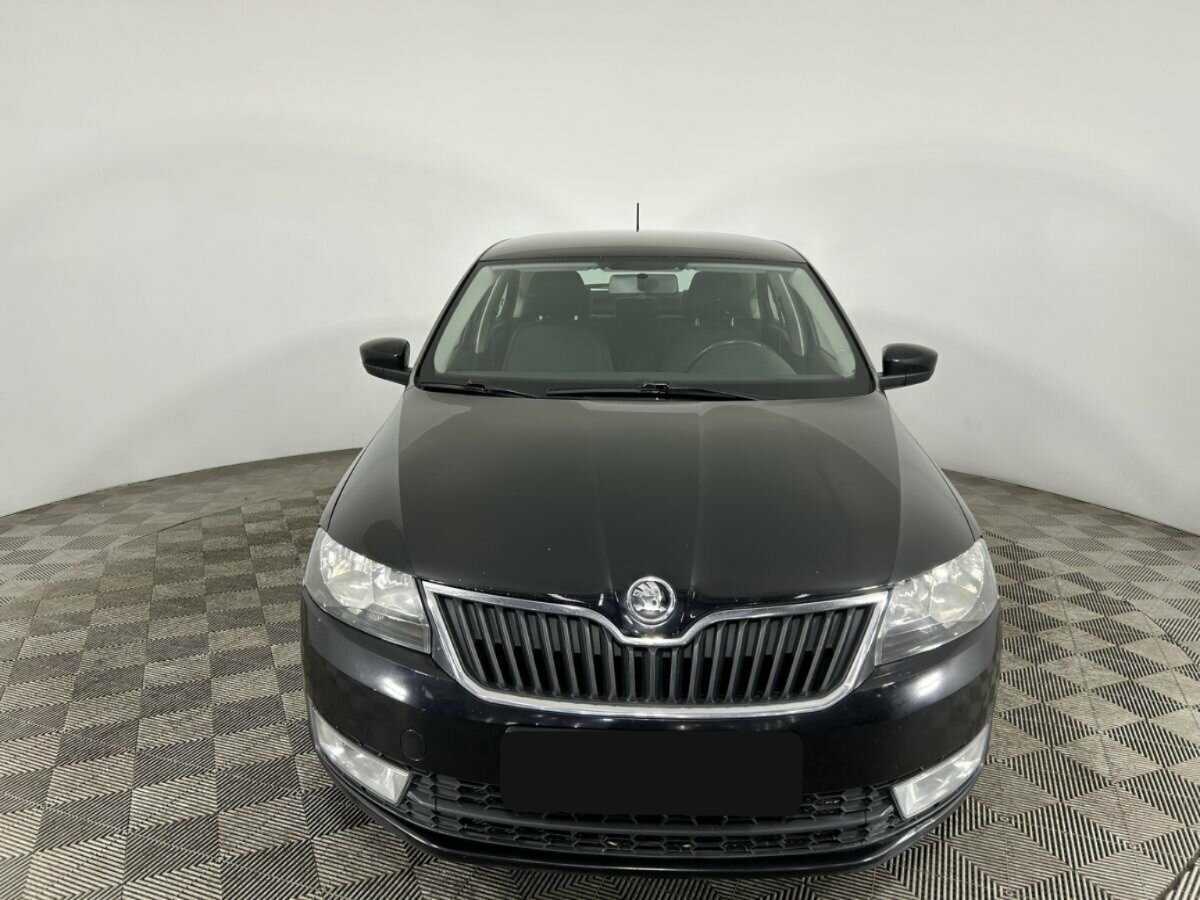 Купить Skoda Rapid с пробегом. Фото: #1