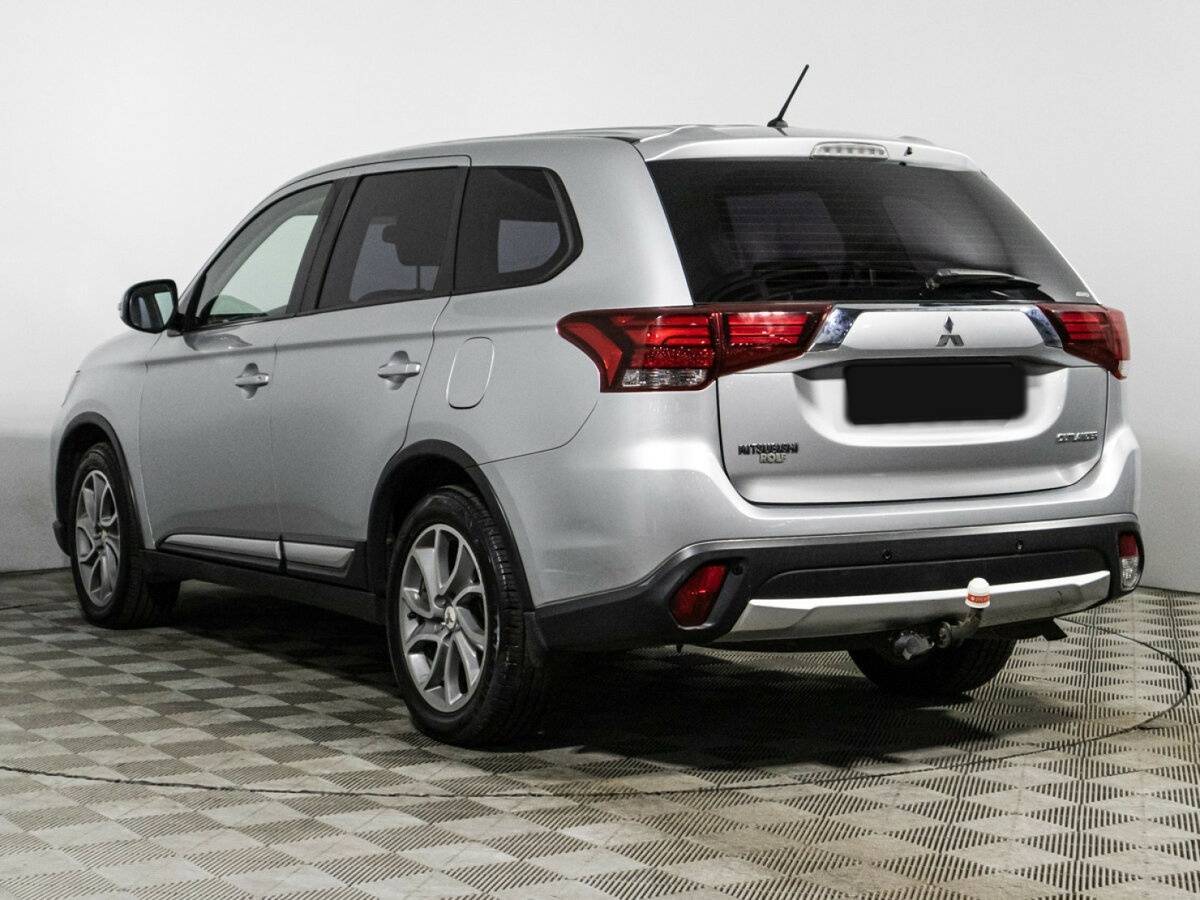 Купить Mitsubishi Outlander с пробегом. Фото: #6