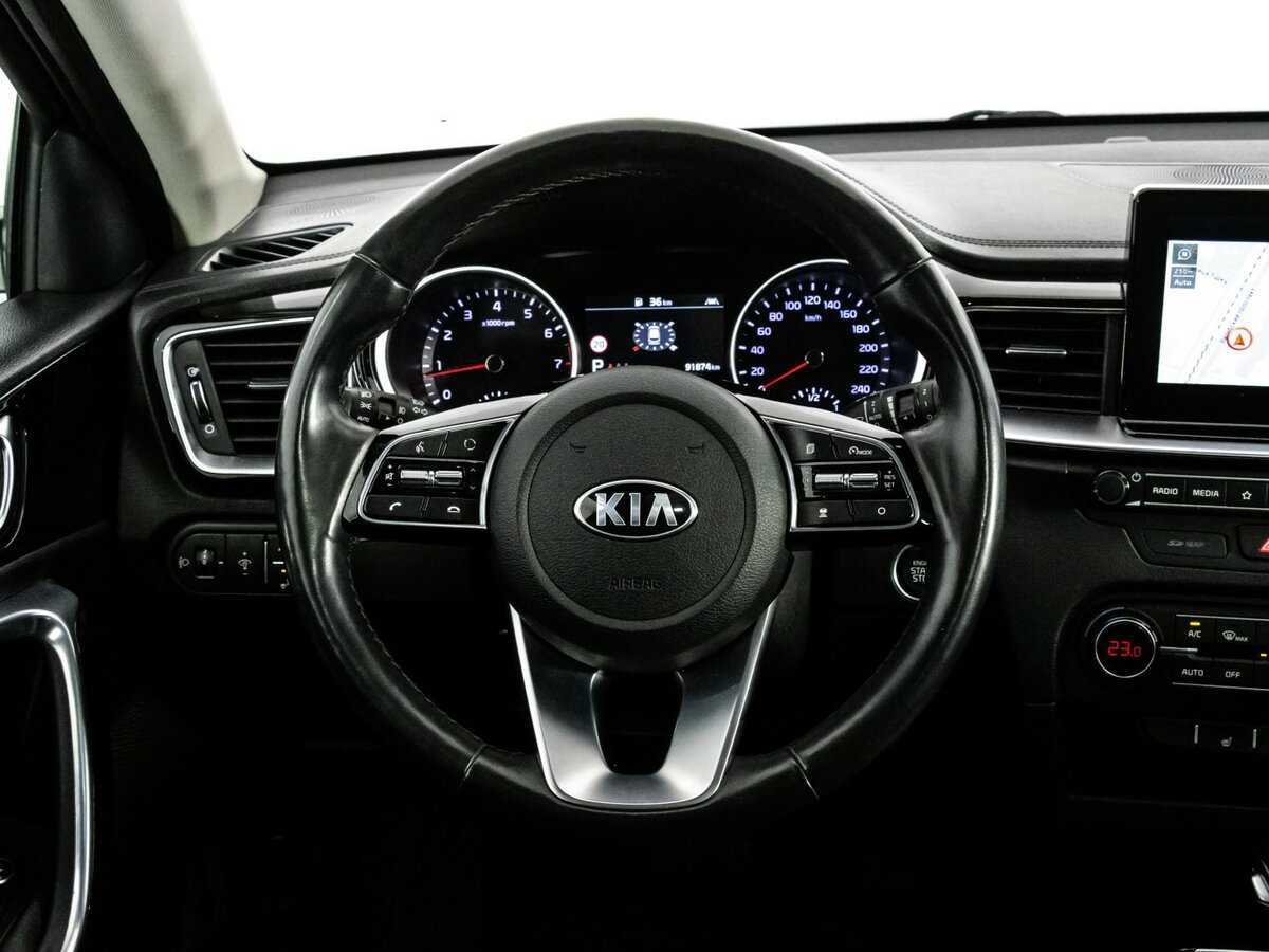 Купить Kia Ceed с пробегом. Фото: #9