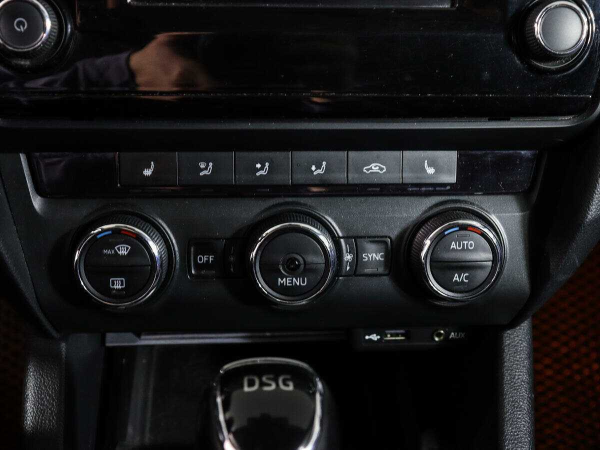 Купить Skoda Octavia с пробегом. Фото: #17