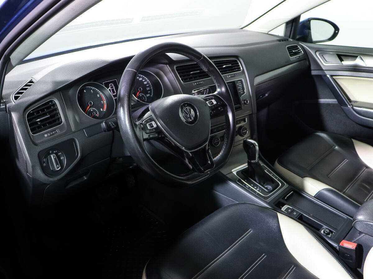 Купить Volkswagen Golf с пробегом. Фото: #13