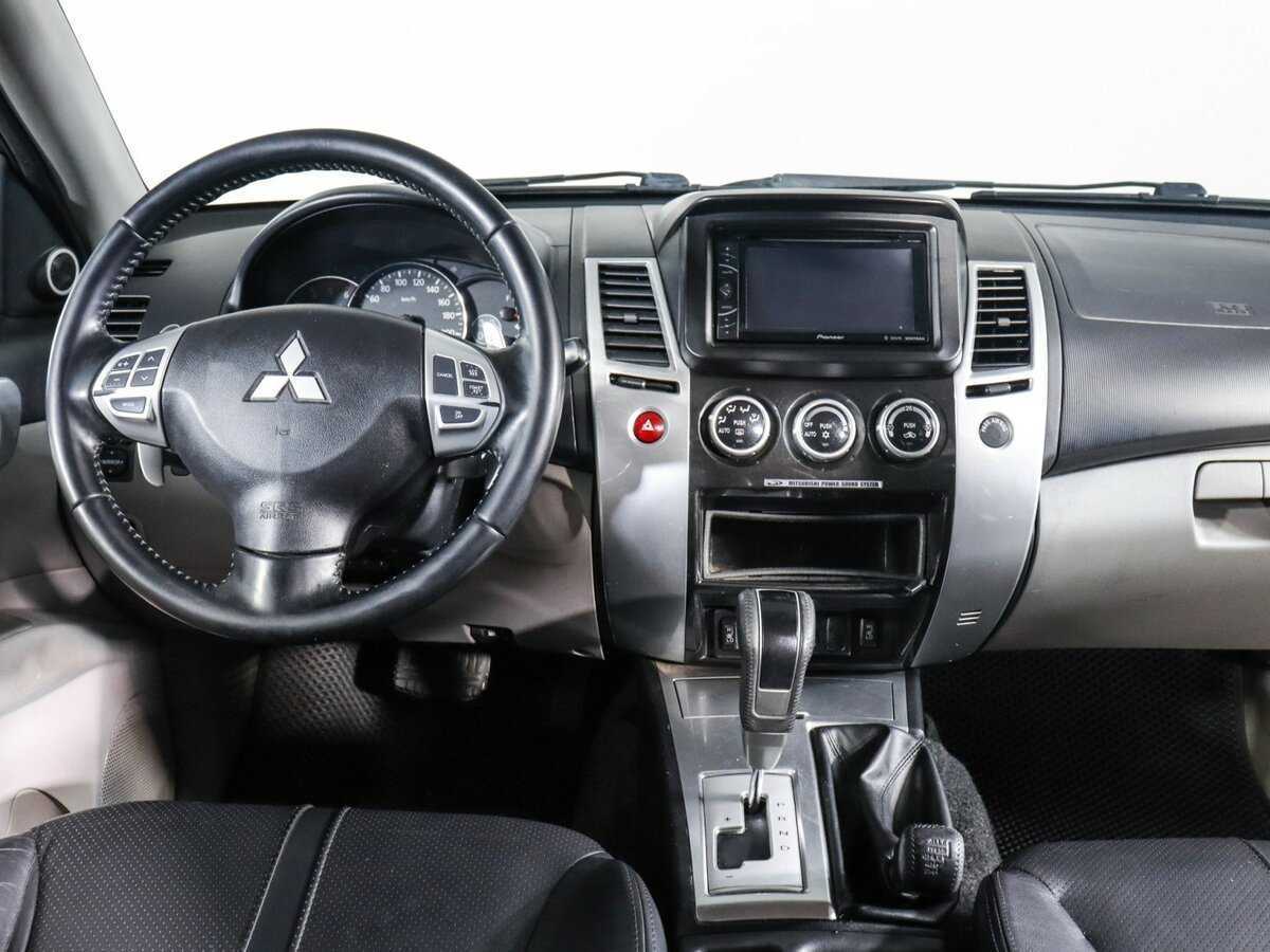 Купить Mitsubishi Pajero Sport с пробегом. Фото: #9