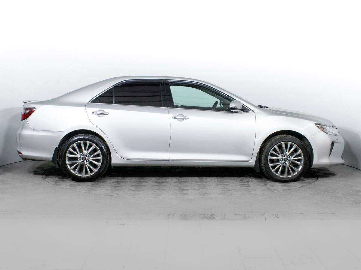 Купить Toyota Camry с пробегом. Фото: #3