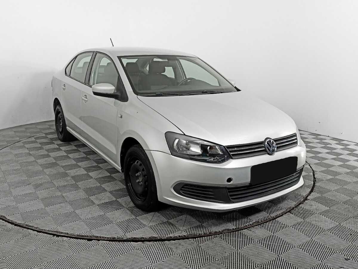 Купить Volkswagen Polo с пробегом. Фото: #2