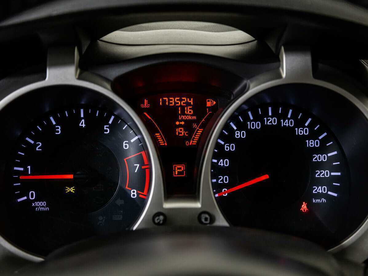 Купить Nissan Juke с пробегом. Фото: #11