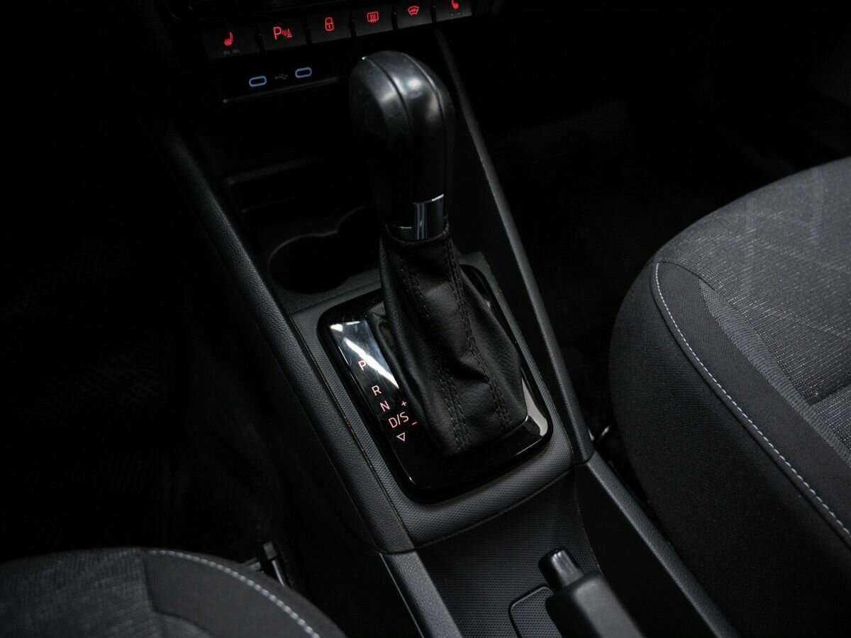 Купить Volkswagen Polo с пробегом. Фото: #17