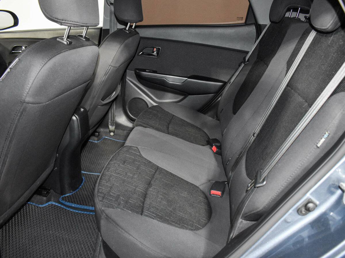 Купить Kia Rio с пробегом. Фото: #11