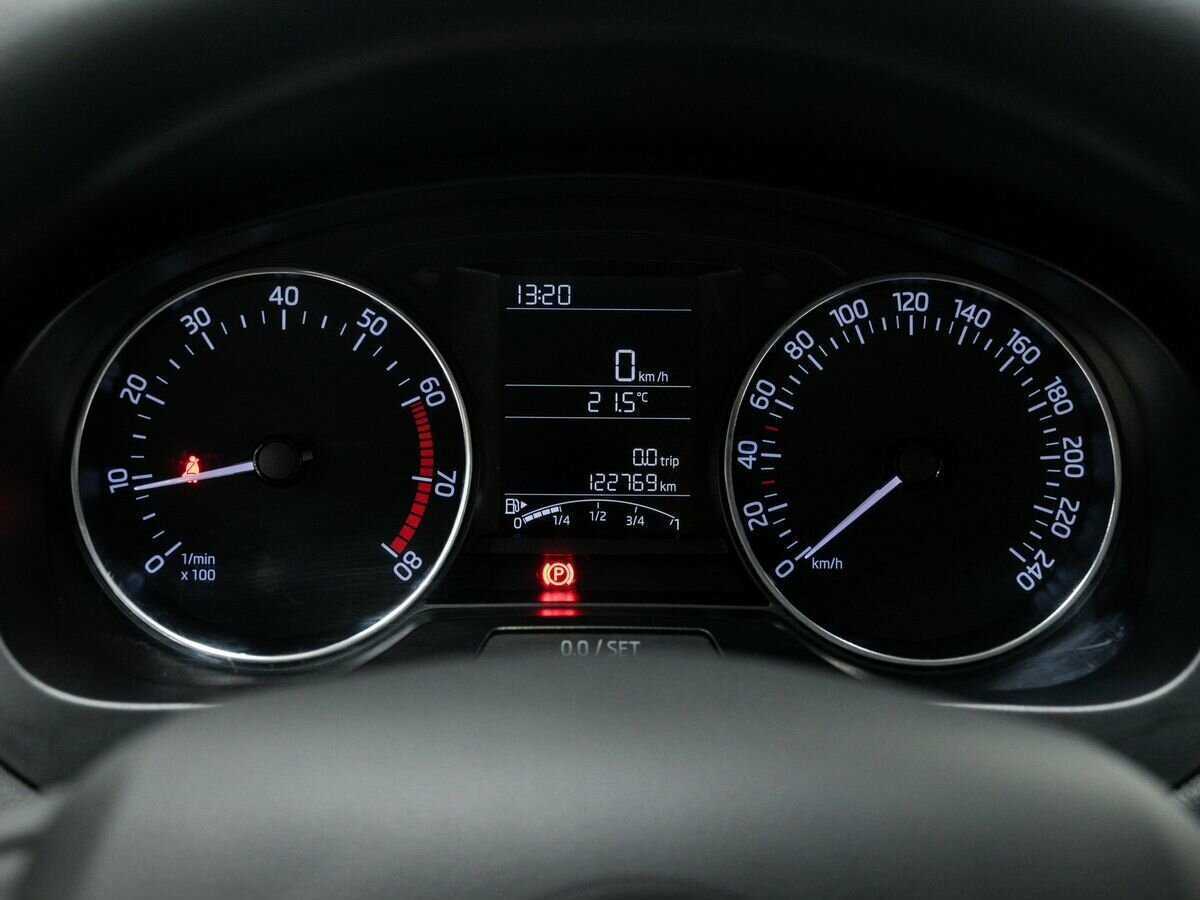 Купить Skoda Rapid с пробегом. Фото: #20