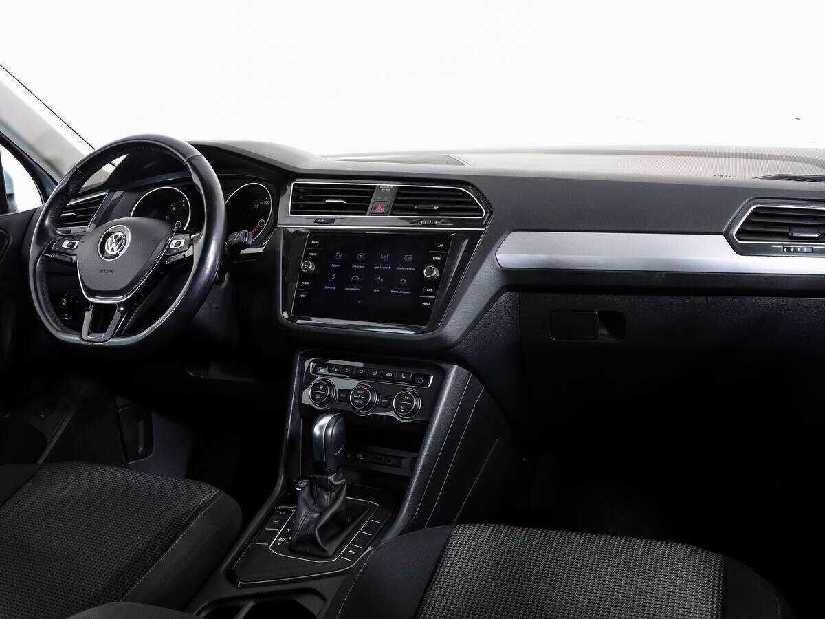 Купить Volkswagen Tiguan с пробегом. Фото: #8